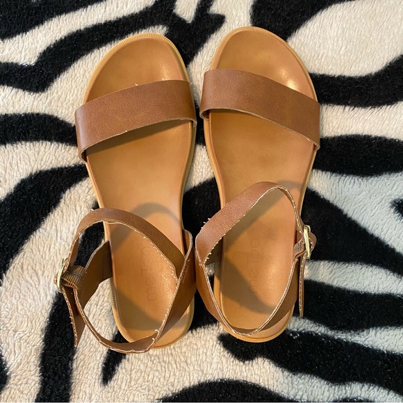 me too Shoes - me too Brown Leather-Style Ankle Strap Sandals